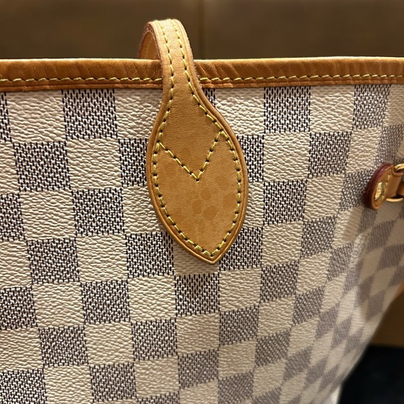 Louis Vuitton Neverfull MM - Picture 4 of 14